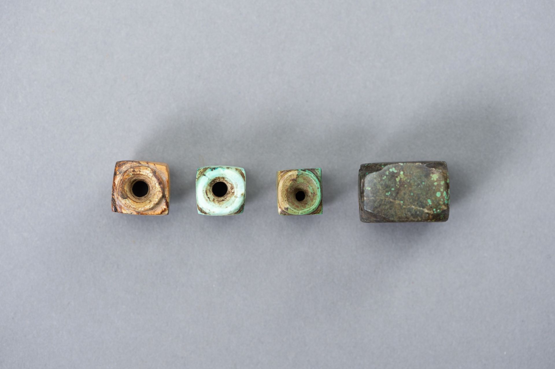 A SET OF FOUR MINIATURE CONG BEADS, MING DYNASTY - Image 10 of 11