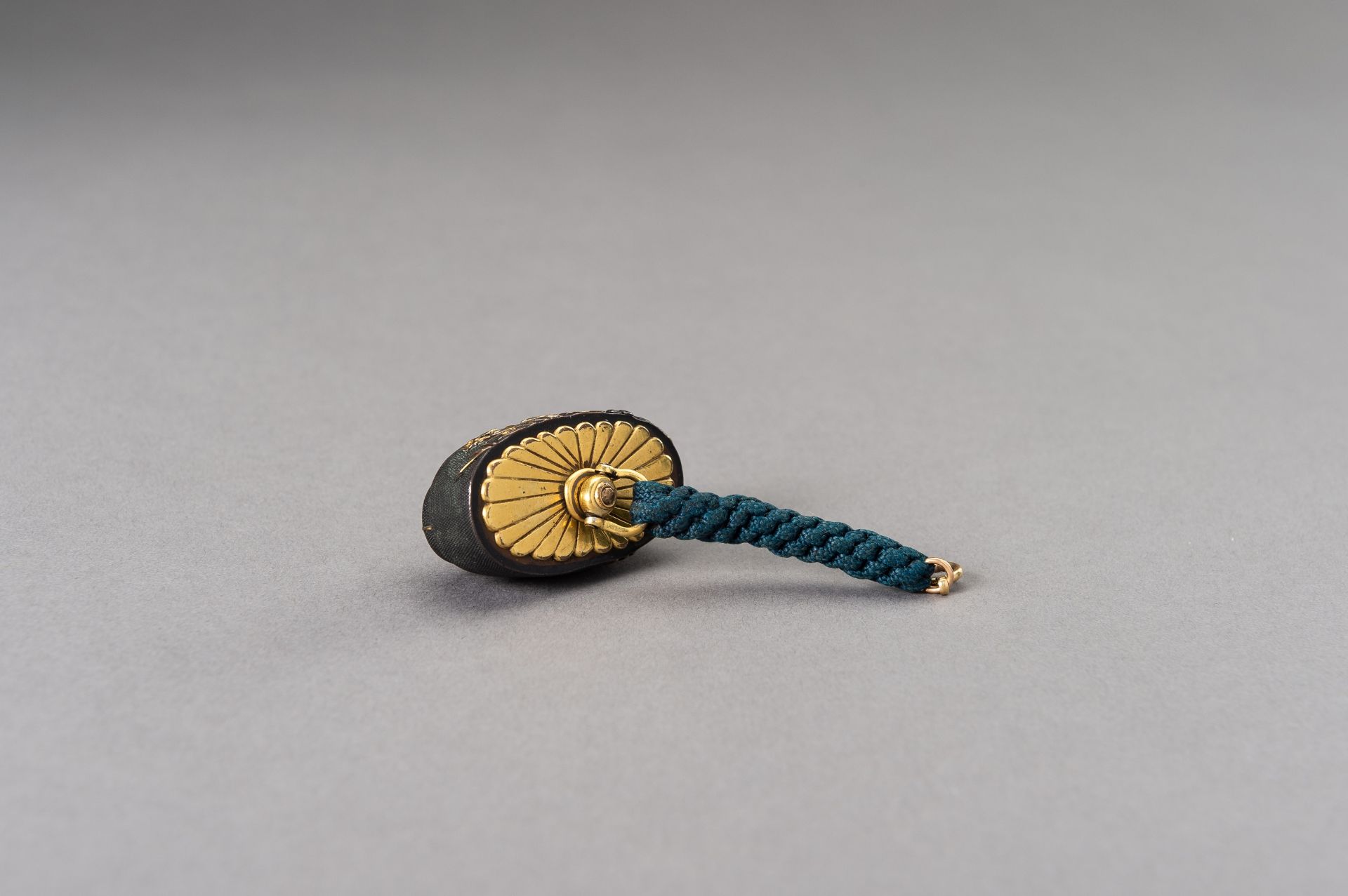 A FINE FUCHI AND KASHIRA WITH BELL FLOWERS - Image 7 of 9