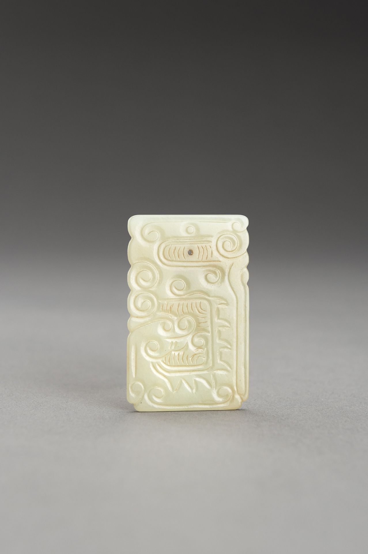 AN ARCHAISTIC PALE CELADON MINIATURE PLAQUE - Image 4 of 12