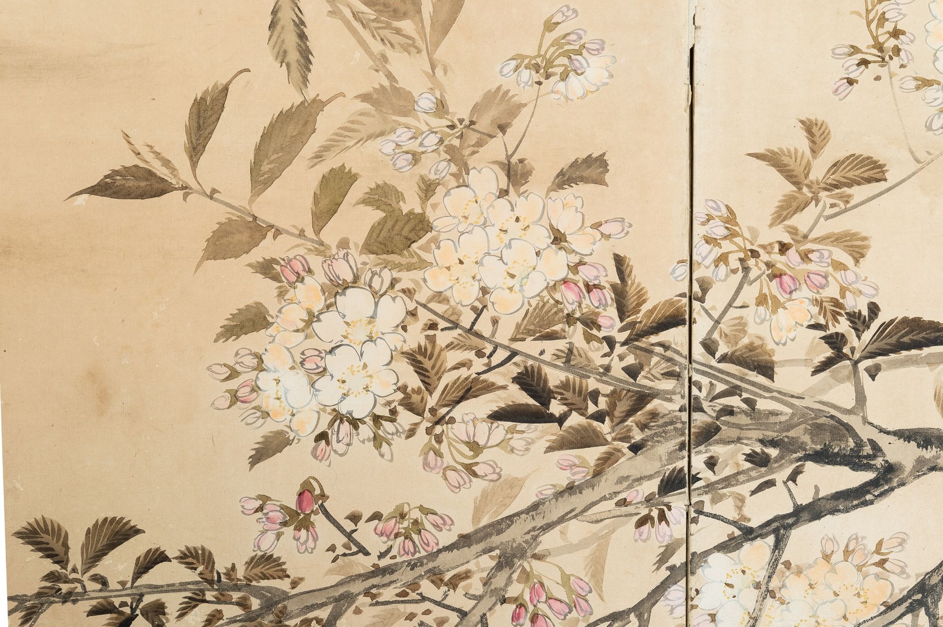 A SIX-PANEL FOLDING SCREEN WITH PRUNUS TREE - Bild 9 aus 11