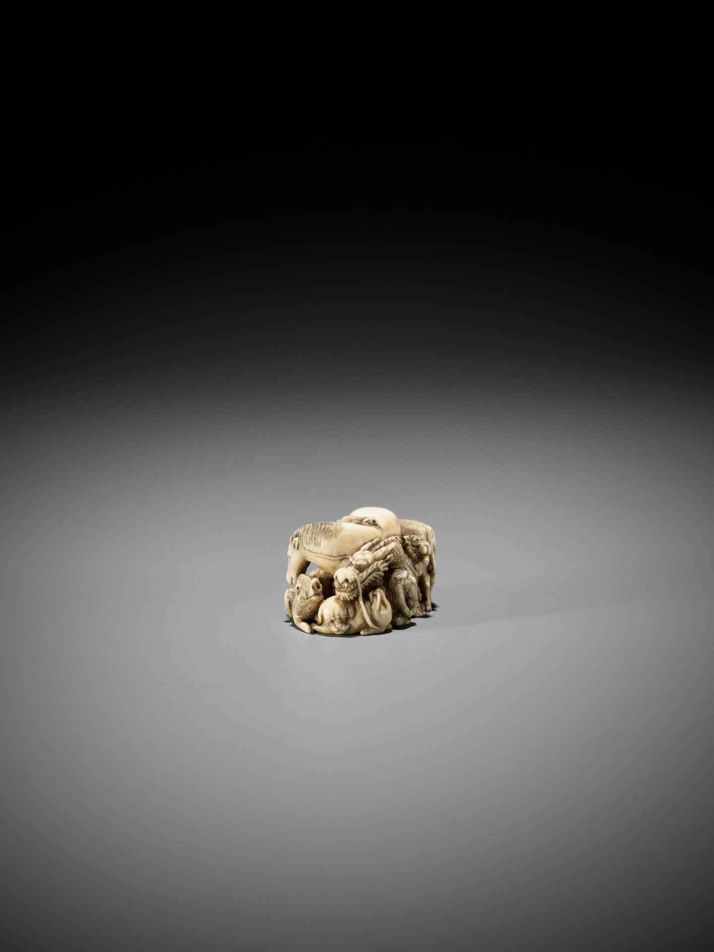 MEIGYOKUSAI: AN IVORY NETSUKE OF THE JUNISHI - Image 3 of 10