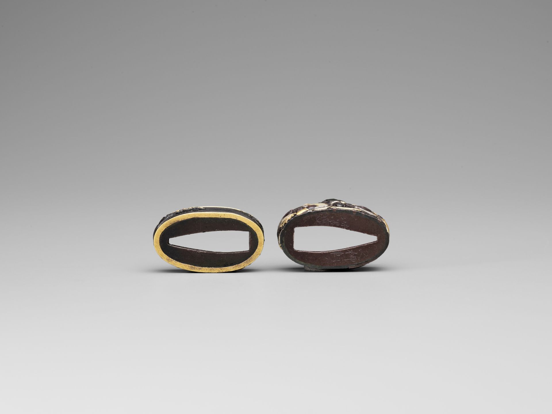 TWO FUCHI WITH SAMURAI AND HORSES - Image 8 of 9