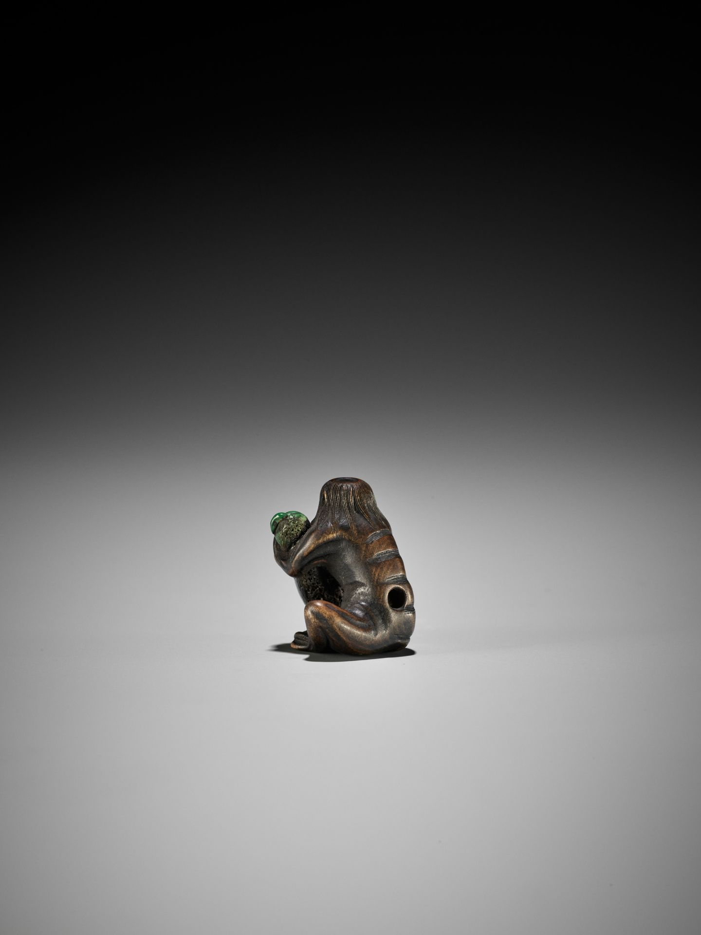 JUGYOKU: A RARE WOOD AND STAG ANTLER NETSUKE OF A KAPPA PLAYING THE CUCUMBER - Image 9 of 14