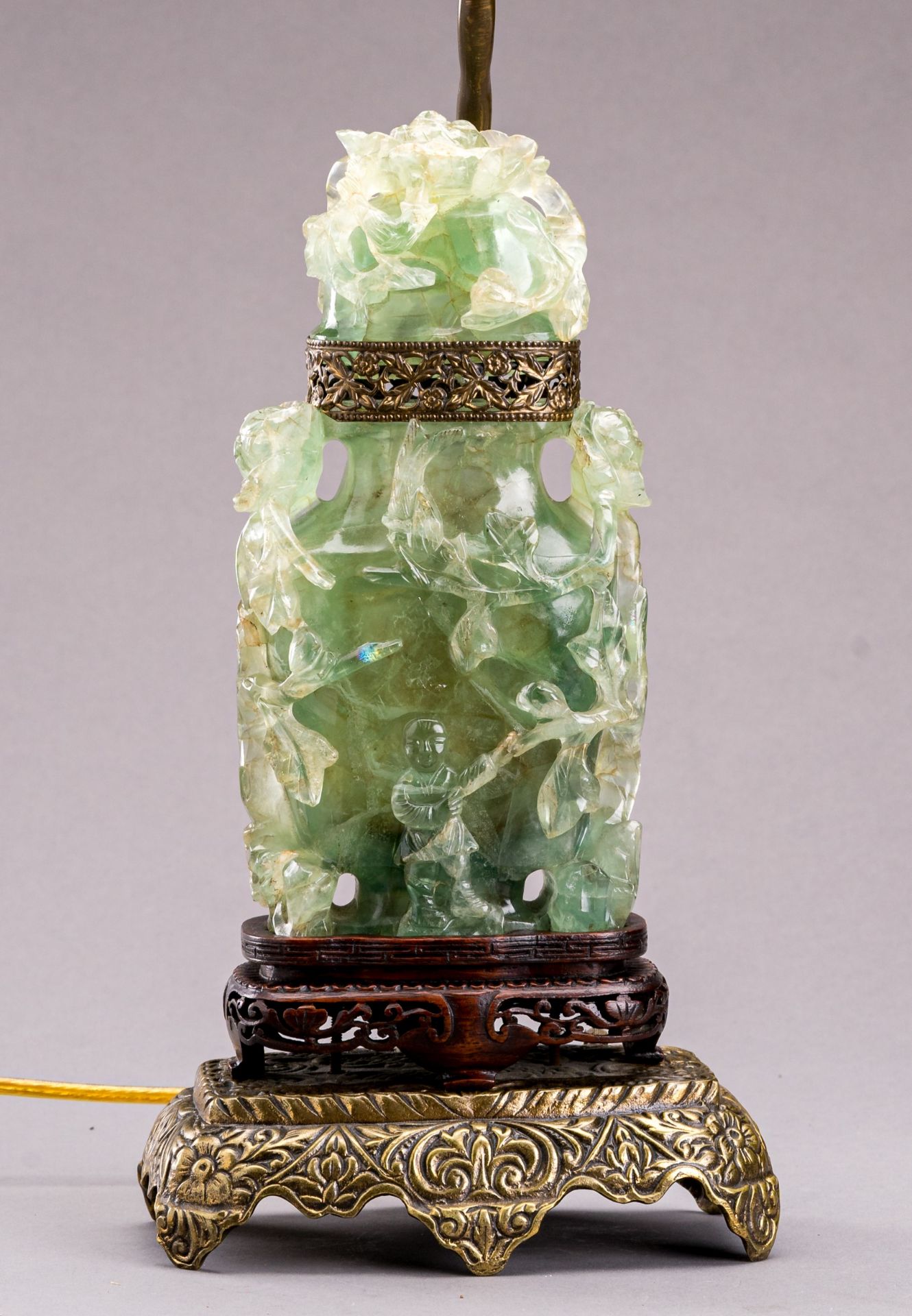 A QING DYNASTY CHRYSOPRASE LIDDED VASE AS LAMP BASE