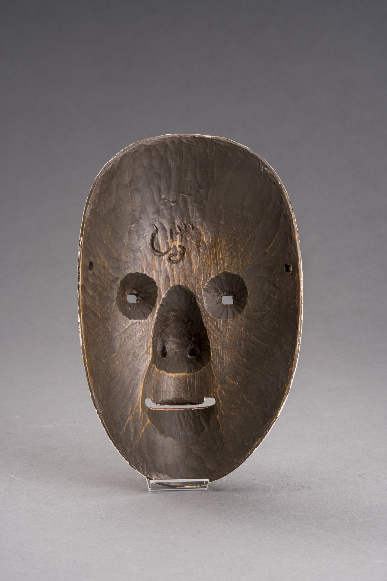 A NOH MASK OF A YOUNG WOMAN, KO-OMOTE - Bild 4 aus 7