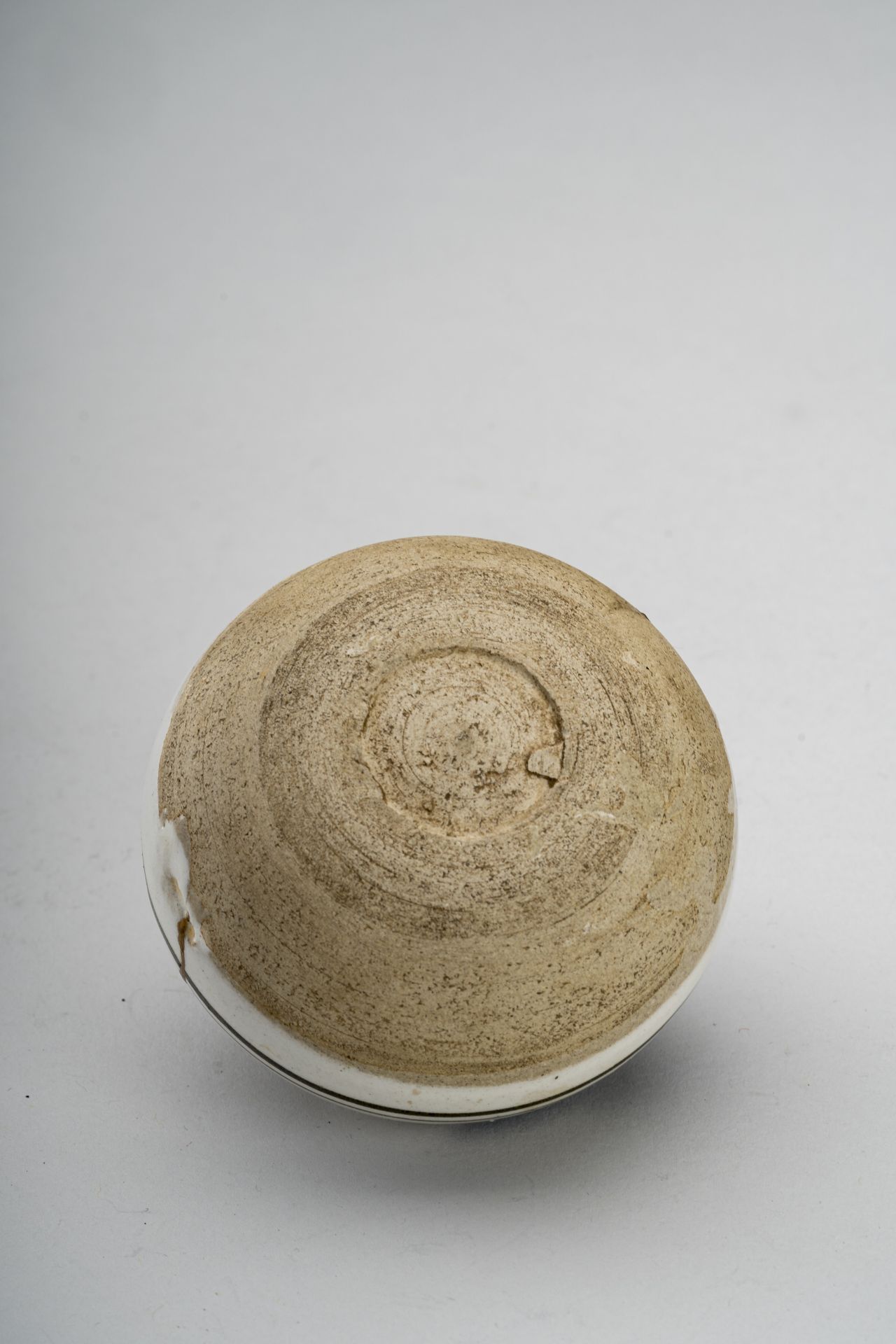 A SONG DYNASTY CIZHOU WATERPOT - Image 7 of 7