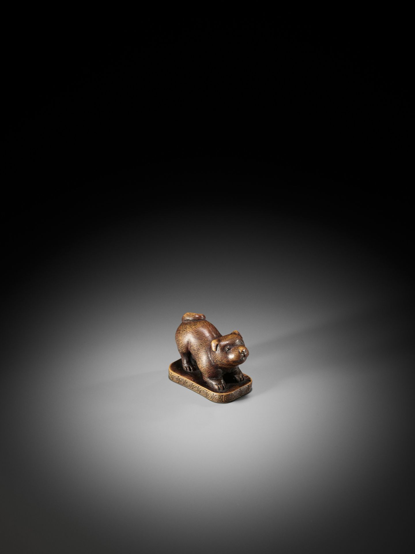 TOSEI: A CHARMING WOOD NETSUKE OF A PUPPY - Image 4 of 11