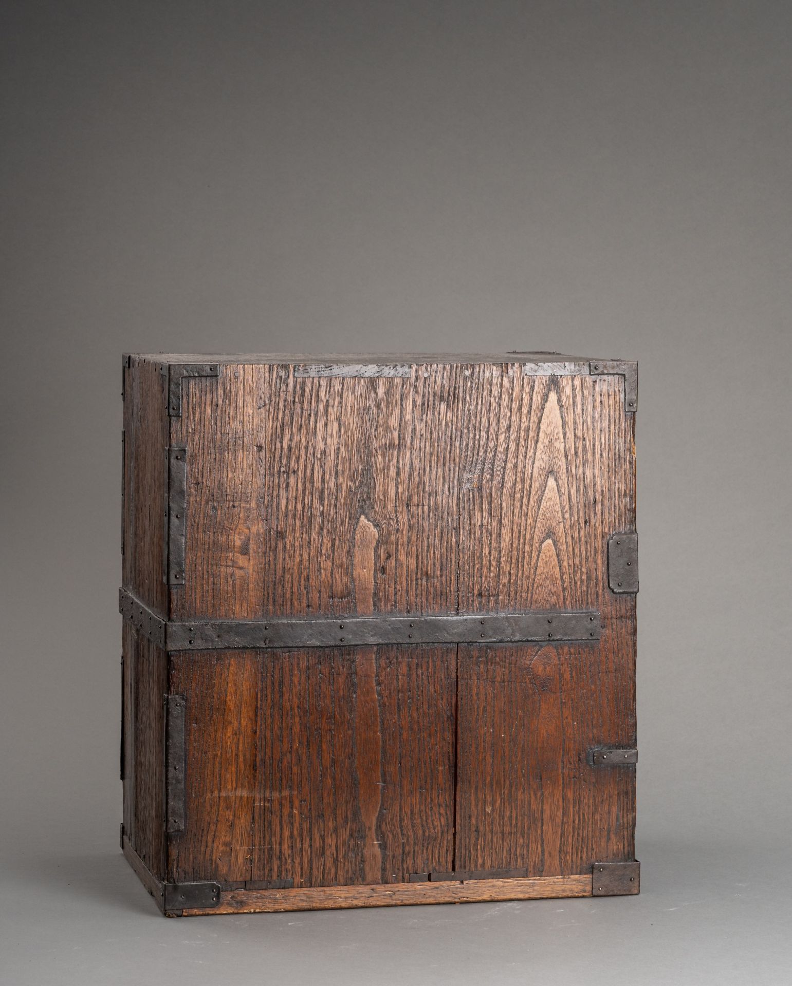 A WOODEN TANSU CHEST WITH 5 DRAWERS, EDO - Image 6 of 7