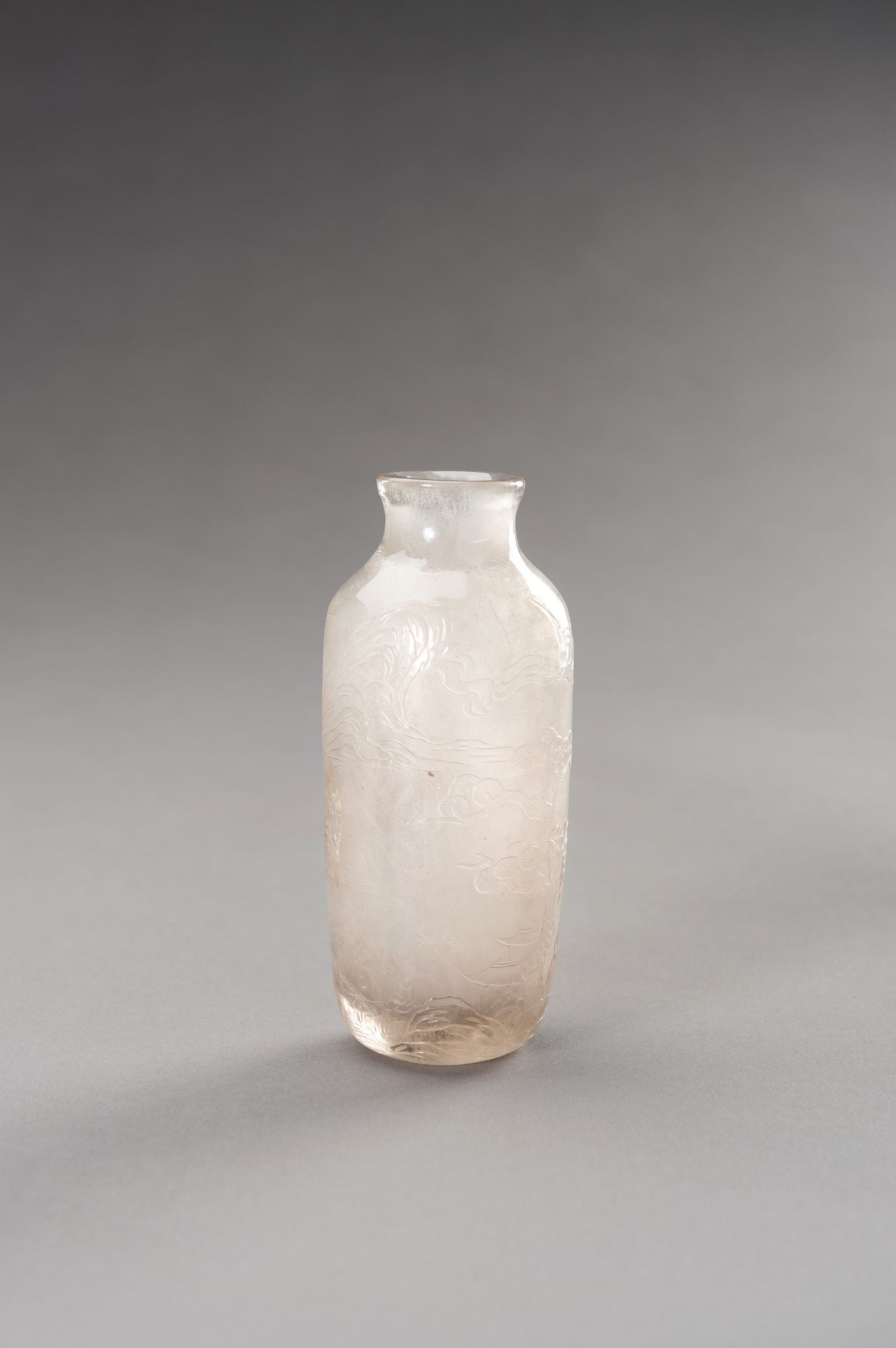 A ROCK CRYSTAL 'LANDSCAPE' VASE, QING DYNASTY - Image 3 of 9