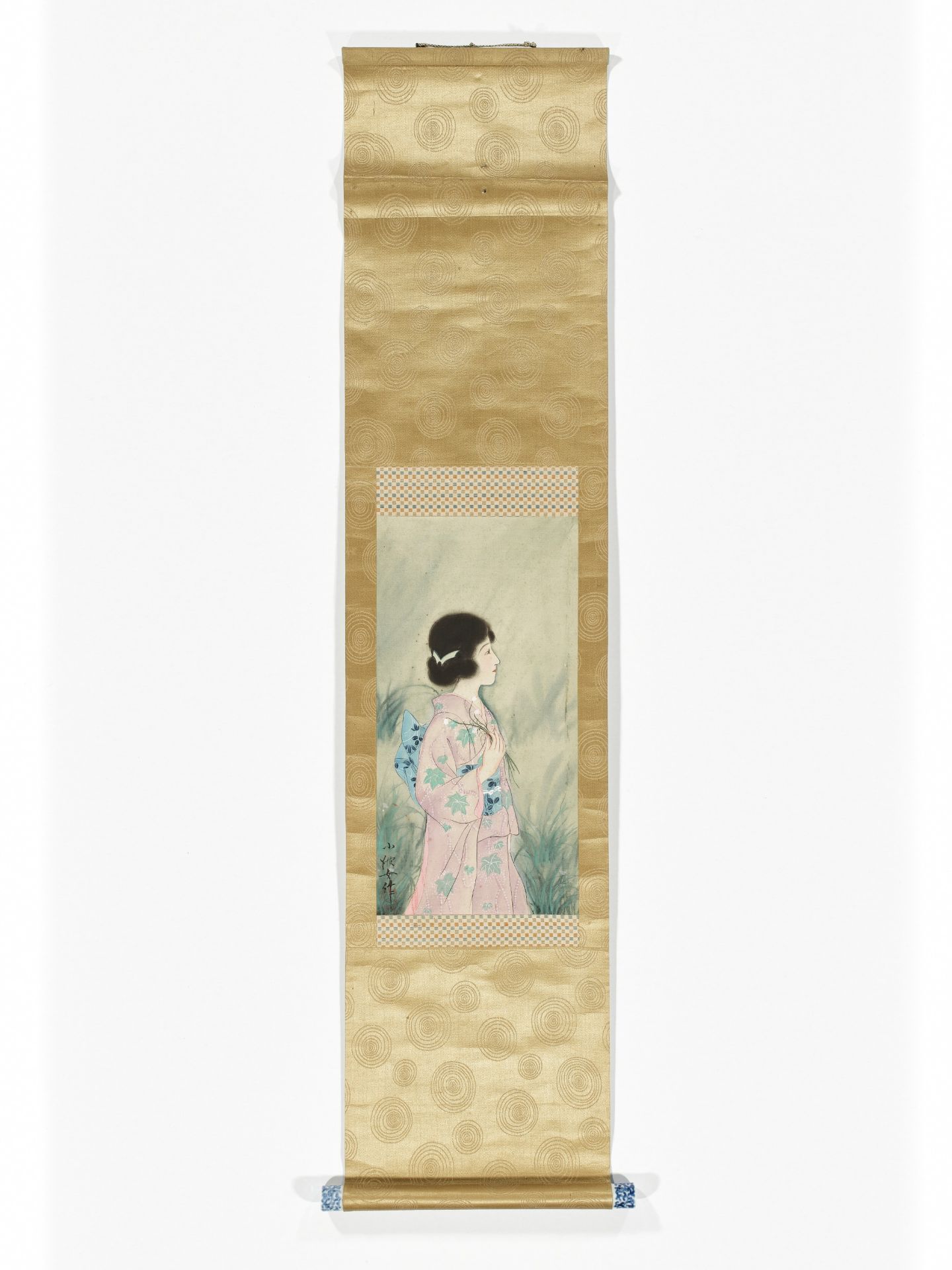 A SCROLL PAINTING OF A JAPANESE LADY, c. 1900s - Image 5 of 8