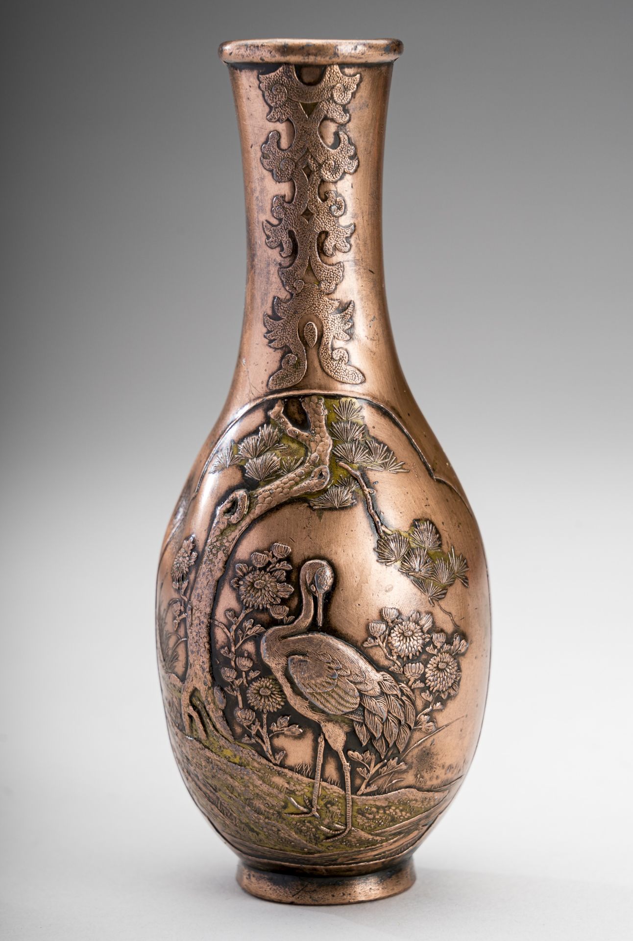 A PAIR OF COPPER VASES WITH CRANES, MEIJI - Image 2 of 9