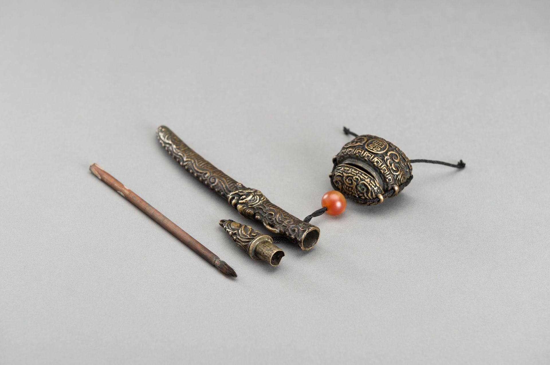 A BRASS 'DRAGON' YATATE, EDO - Image 10 of 13