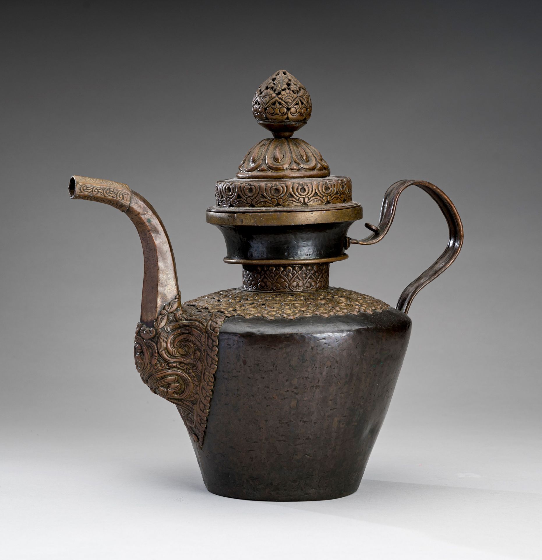 A TIBETAN COPPER EWER, 19th CENTURY