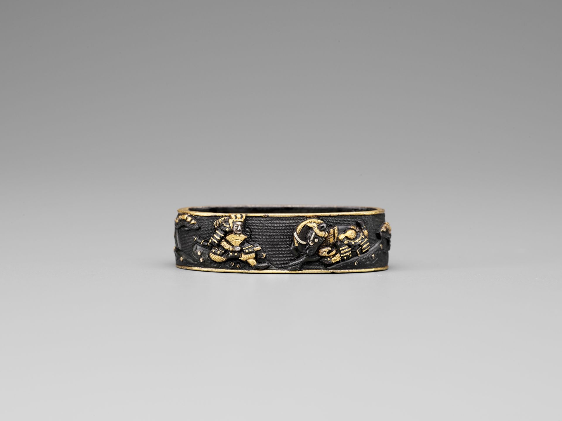 TWO FUCHI WITH SAMURAI AND HORSES - Image 2 of 9