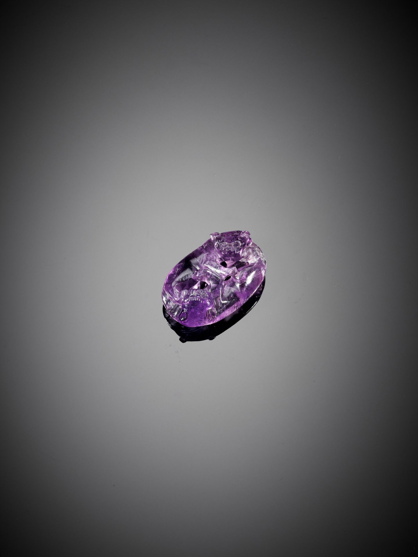 AN AMETHYST 'TWIN CAT' PENDANT, 19TH CENTURY - Image 3 of 13