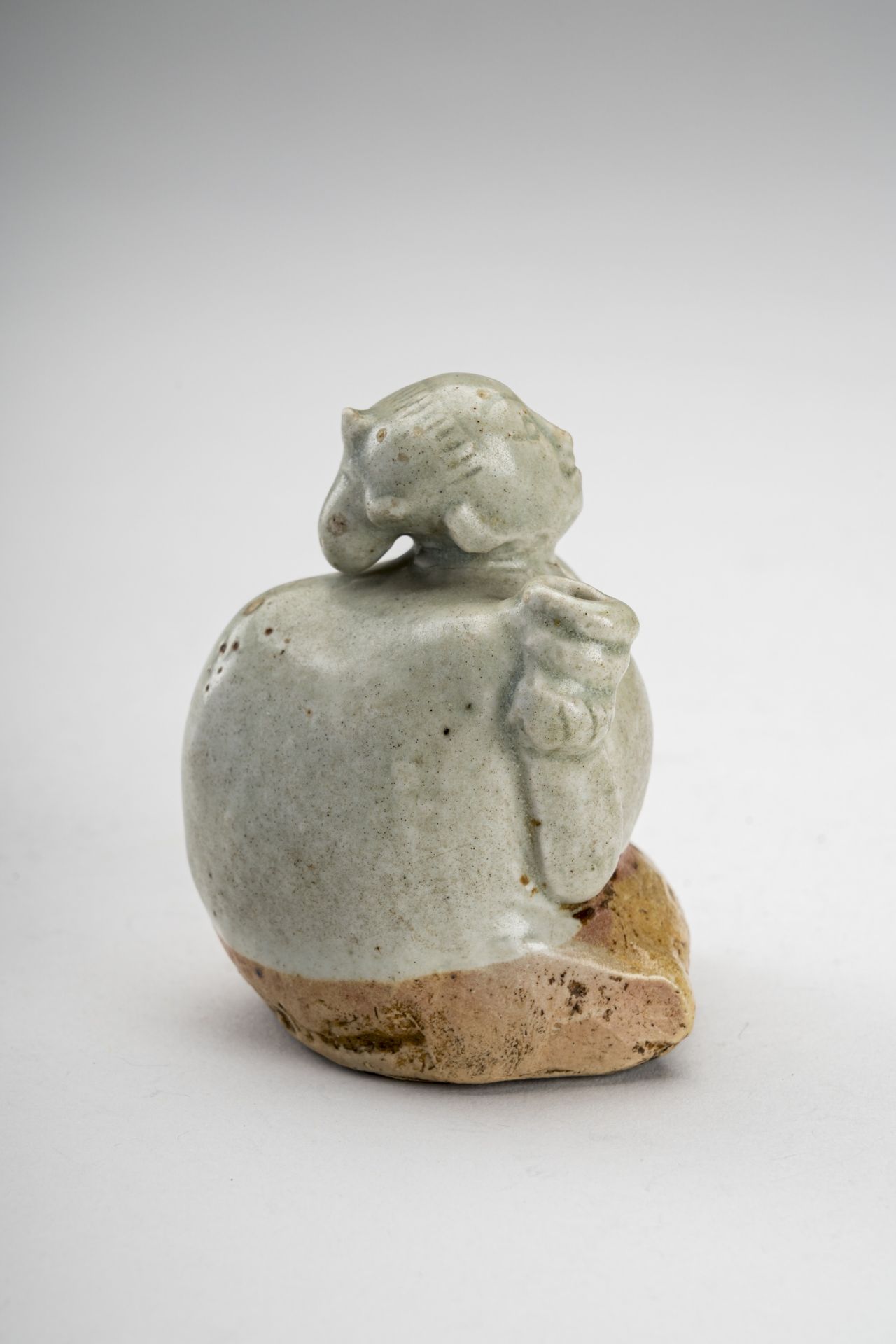 A GLAZED CERAMIC FIGURE, 19th CENTURY - Image 6 of 8