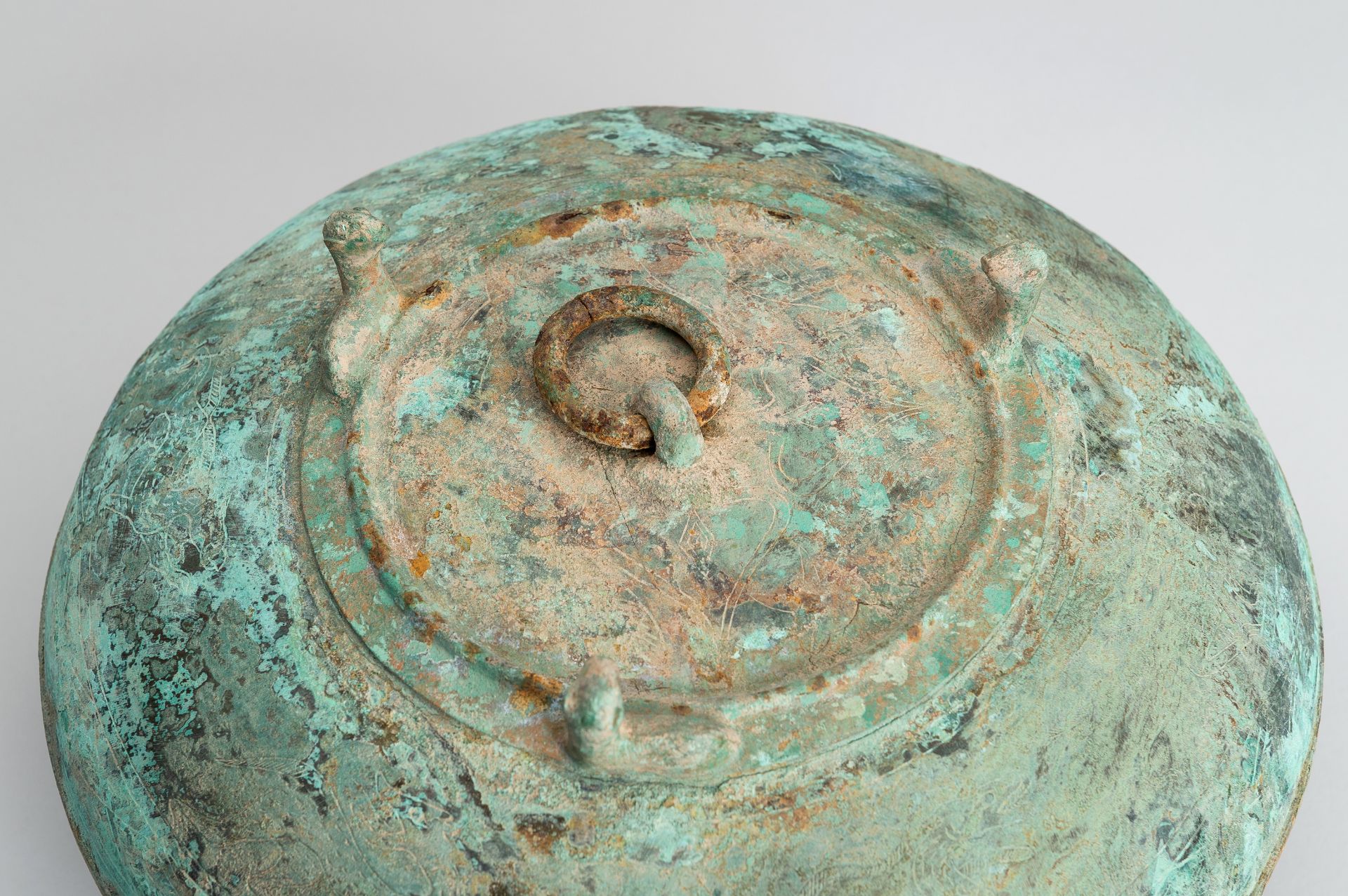 A HAN STYLE BRONZE VESSEL AND COVER - Image 9 of 19