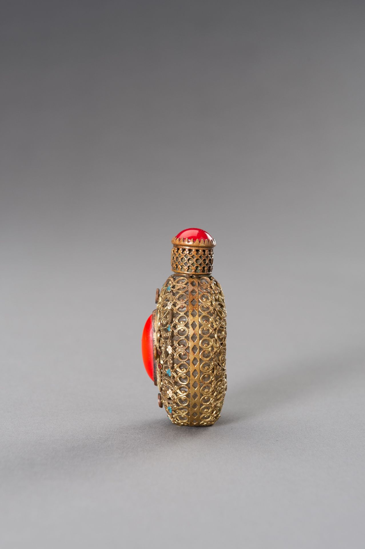 A CZECH EMBELLISHED METALWORK PERFUME BOTTLE, 19TH CENTURY - Image 4 of 14