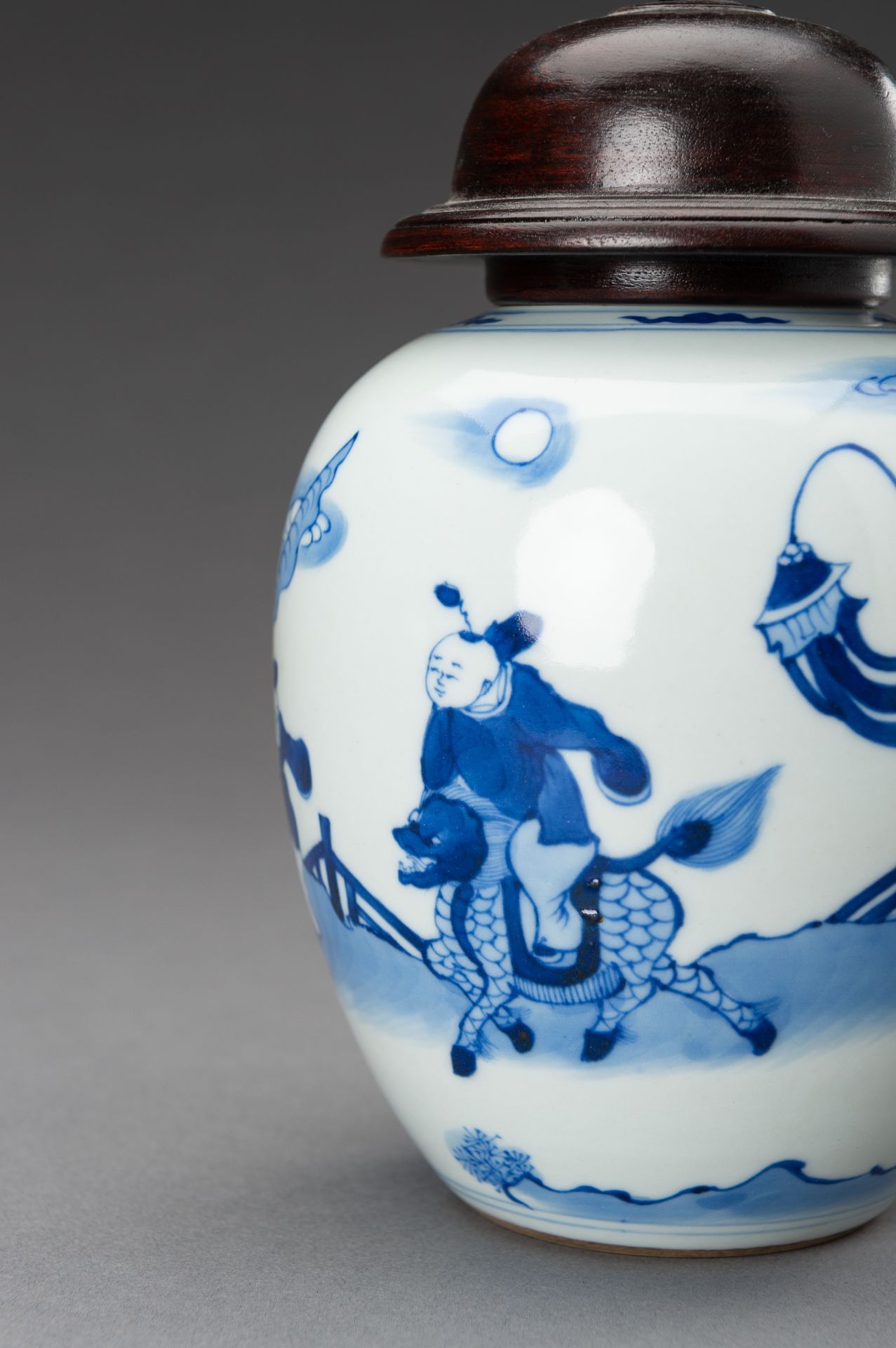 A BLUE AND WHITE 'WARRIOR RIDING A QILIN' PORCELAIN GINGER JAR, 1930s - Image 9 of 14