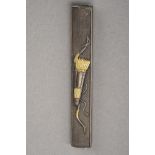 A SHIBUICHI AND GOLD KOZUKA WITH ARROWS AND QUIVER, EDO