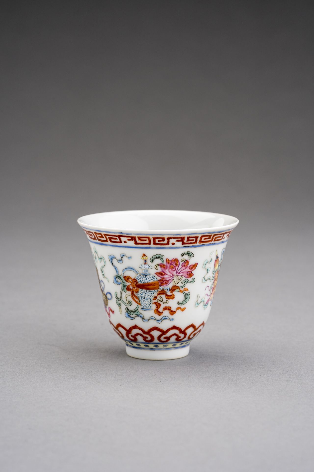 A FAMILLE ROSE 'BUDDHIST EMBLEMS' PORCELAIN CUP, GUANGXU MARK AND POSSIBLY OF PERIOD - Image 3 of 7