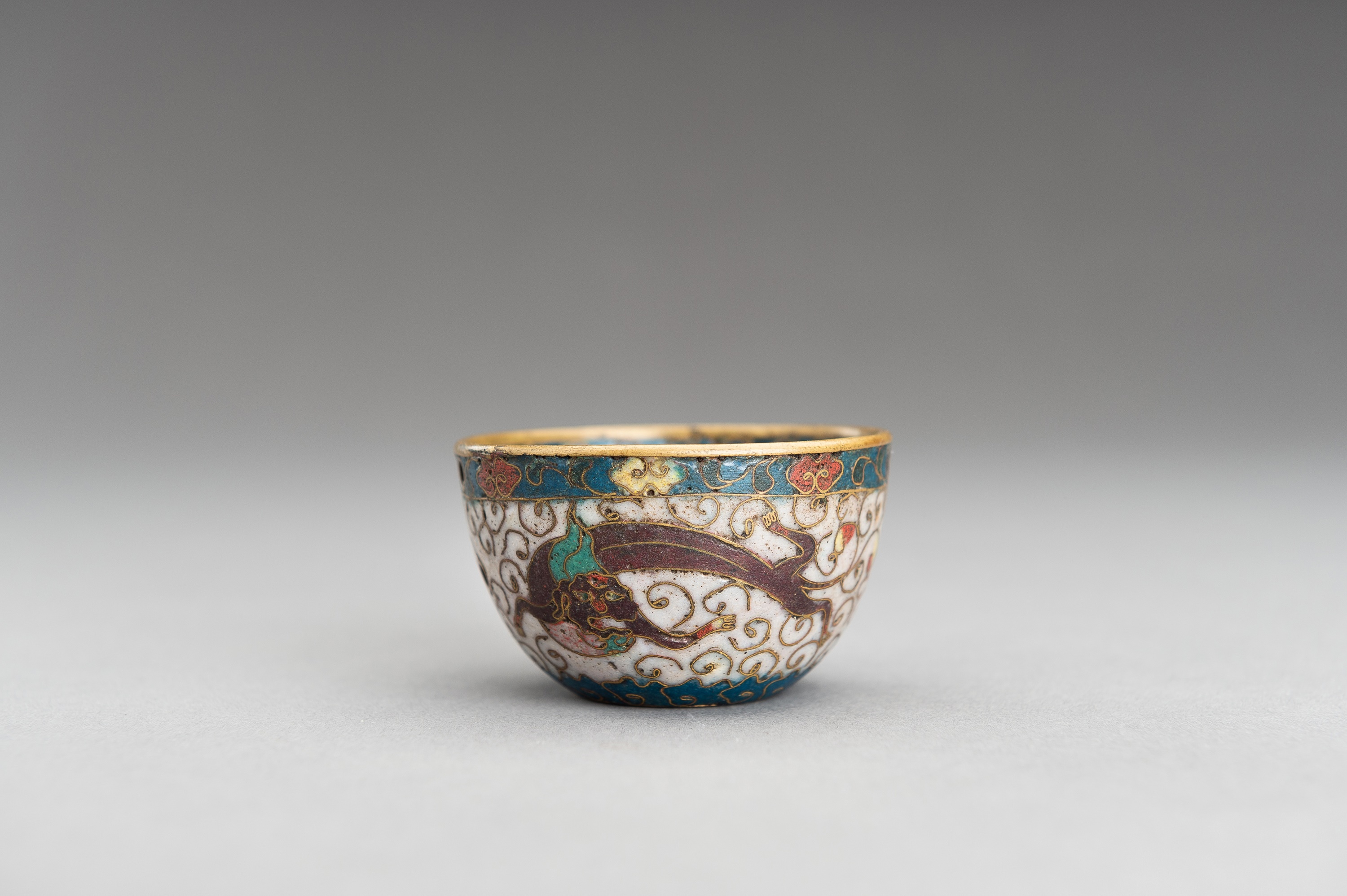 A MING DYNASTY CLOISONE WINE CUP - Image 7 of 12