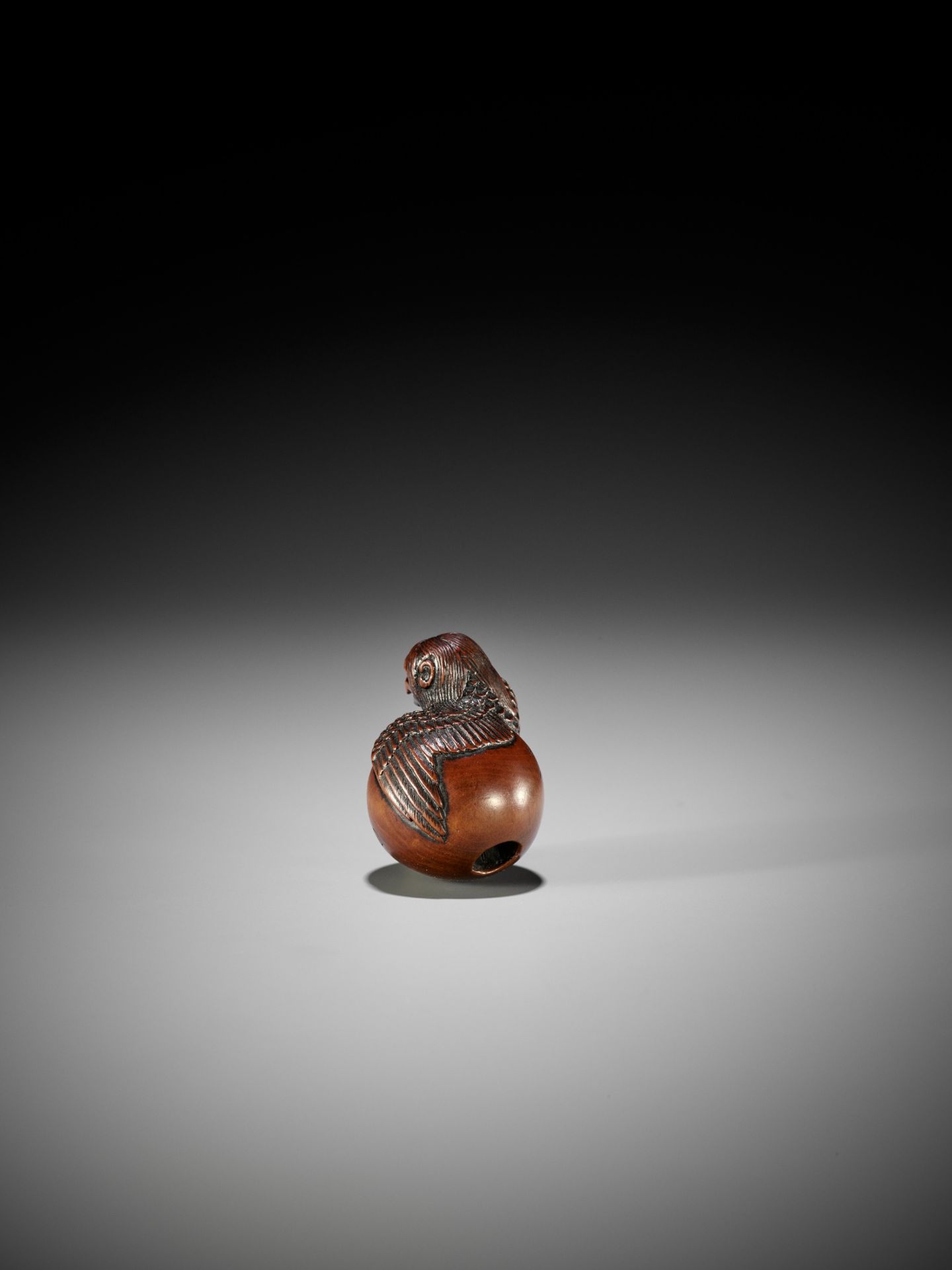 NAITO TOYOMASA: A FINE WOOD NETSUKE OF A HATCHING TENGU (TENGU NO TOMAGO) - Image 10 of 17