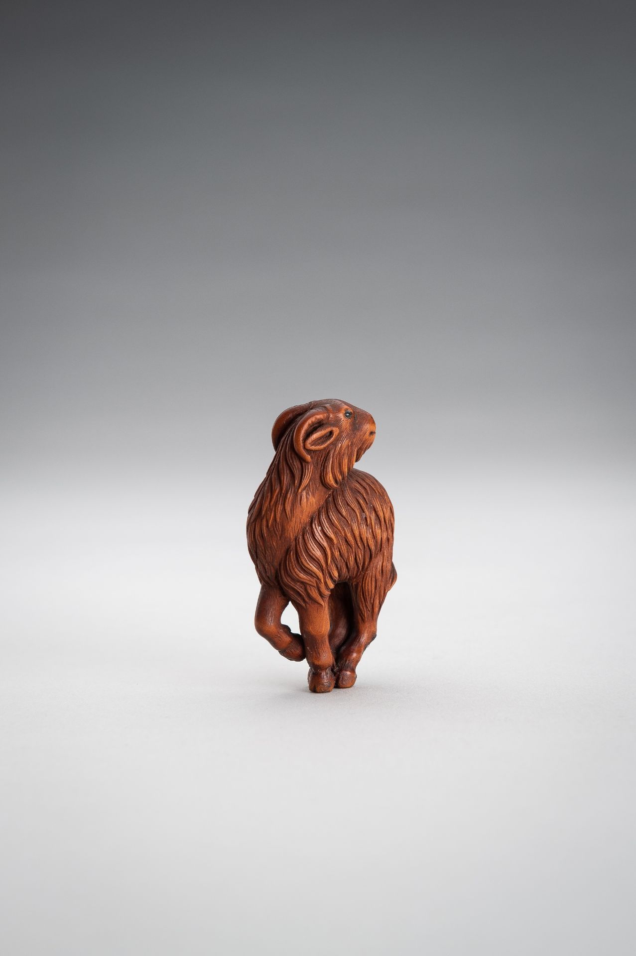 A WOOD NETSUKE OF A GOAT - Image 2 of 11