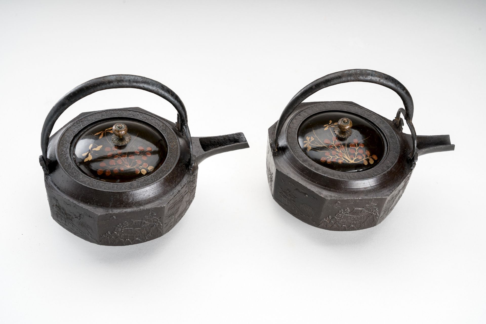 A PAIR OF CAST IRON SAKE EWERS CHOSHI, EDO - Image 10 of 15