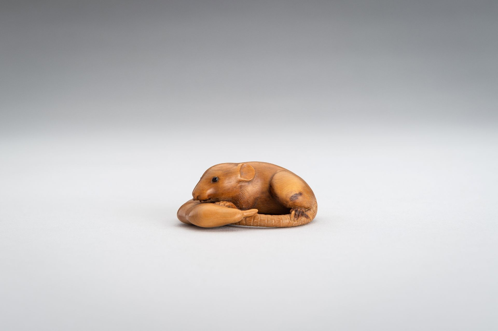 A WOOD NETSUKE OF A RAT WITH EDAMAME BEAN POD - Image 3 of 12
