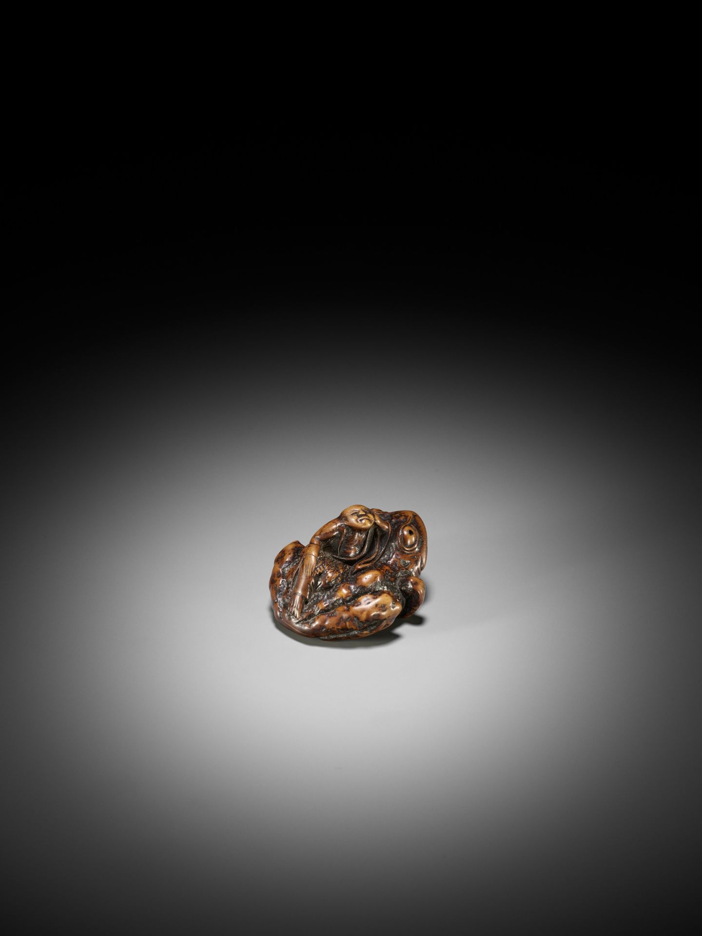 SHUYA: A WOOD NETSUKE OF GAMA SENNIN ON A TOAD - Image 12 of 14