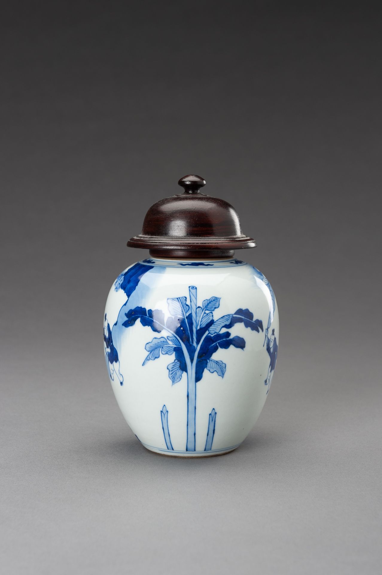 A BLUE AND WHITE 'WARRIOR RIDING A QILIN' PORCELAIN GINGER JAR, 1930s - Image 6 of 14