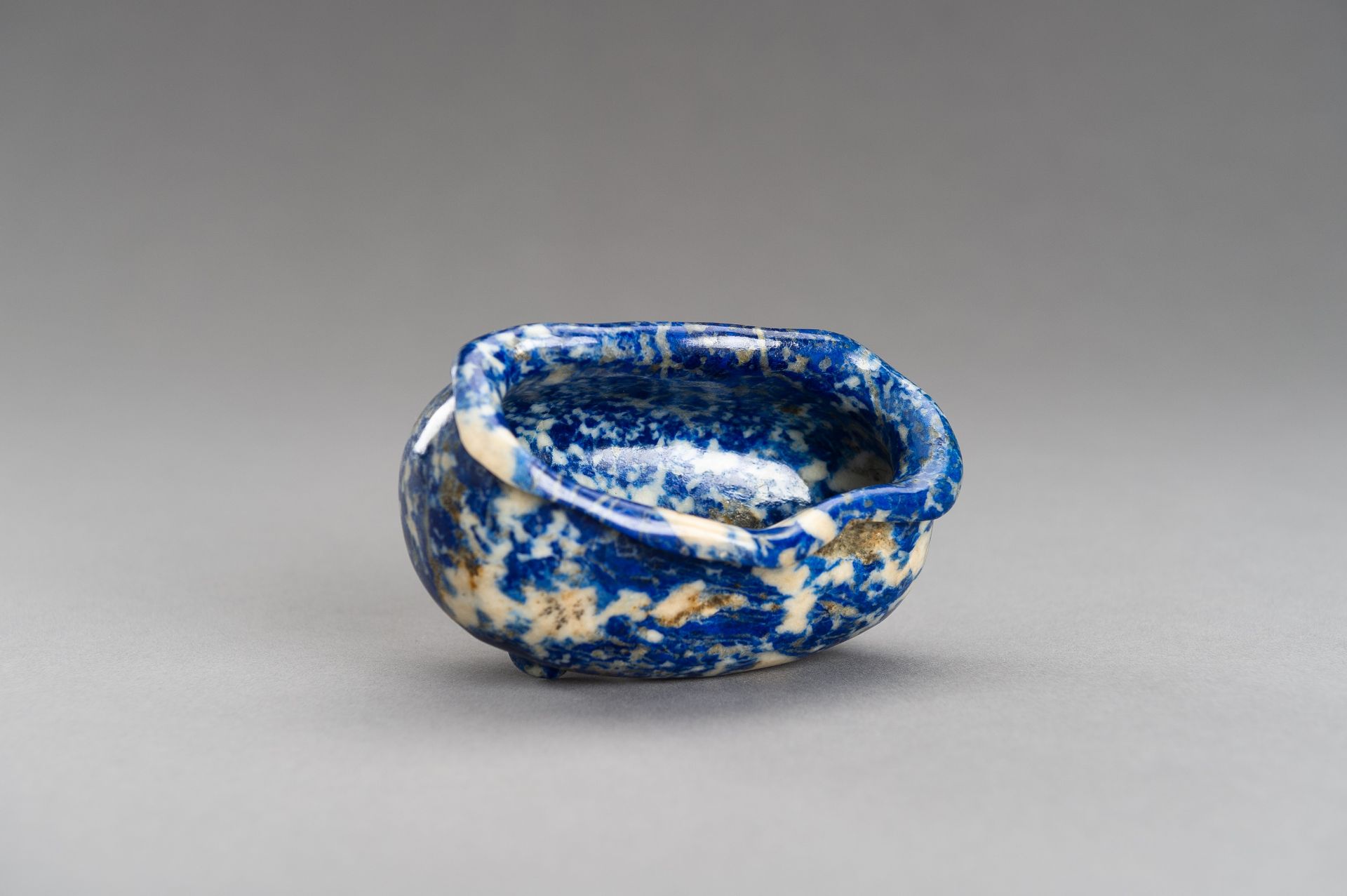 A LAPIS LAZULI BRUSHWASHER, QING - Bild 6 aus 12