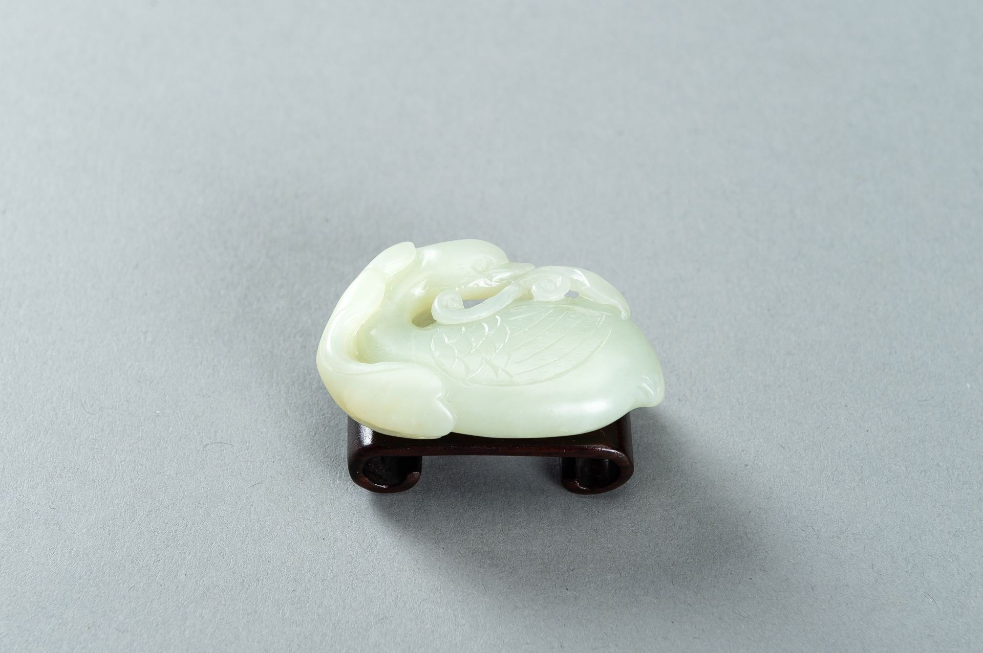 A PALE CELADON JADE CARVING OF A DUCK, 1900s - Image 8 of 13