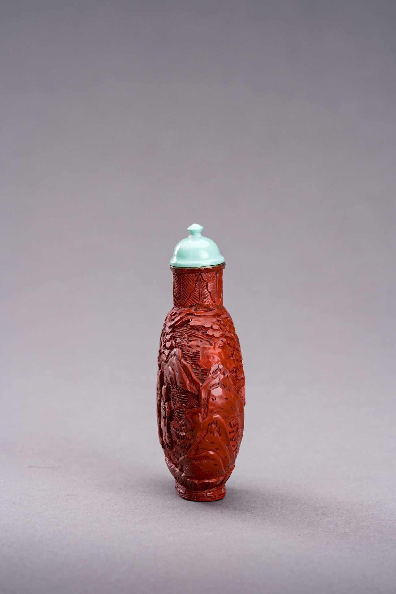 A CINNABAR LACQUER SNUFF BOTTLE, QING DYNASTY - Image 4 of 6