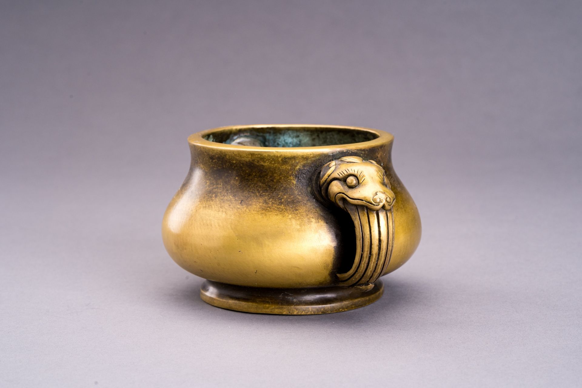 A FINE BRONZE CENSER, QING - Bild 4 aus 8