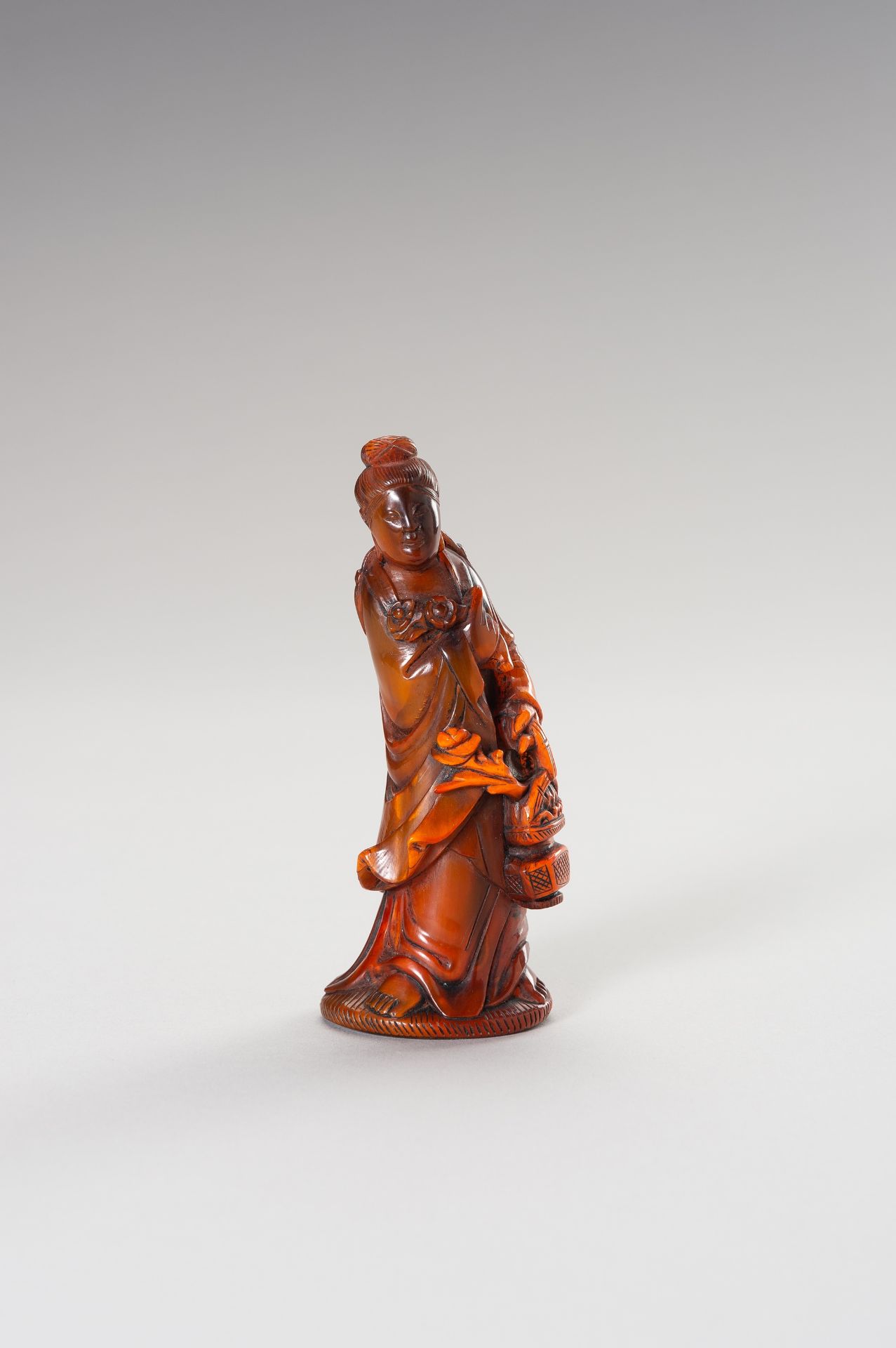 A HORN FIGURE OF GUANYIN - Image 5 of 11