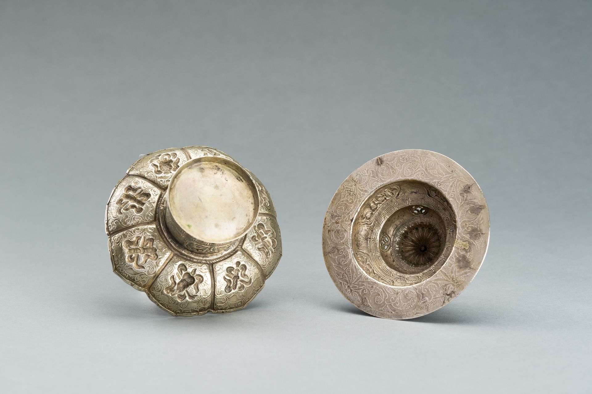 A METAL ALLOY BUTTER TEA SET, 1900s - Image 9 of 9