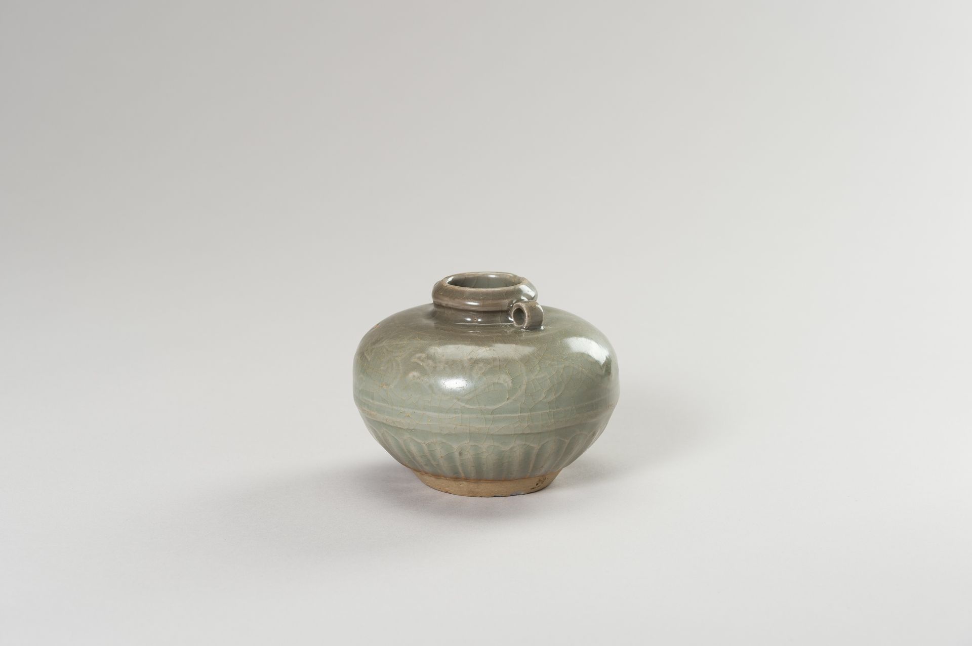 A LONGQUAN CELADON GLAZED JARLET - Image 3 of 11