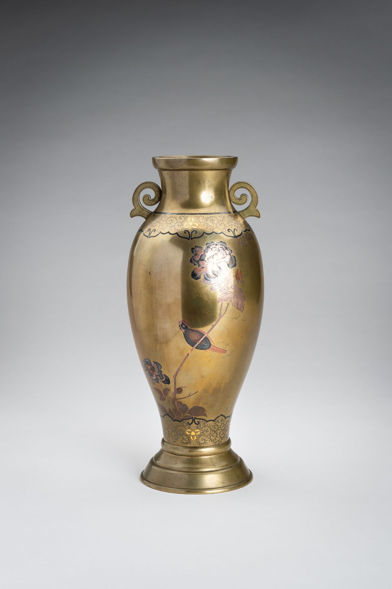 A FINE INLAID SENTOKU VASE WITH PEONIES AND BIRD, MEIJI - Image 8 of 14