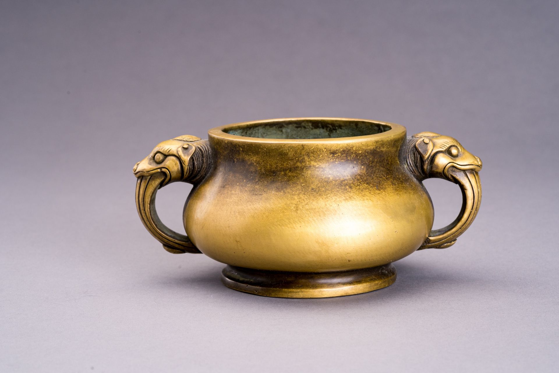 A FINE BRONZE CENSER, QING - Bild 2 aus 8