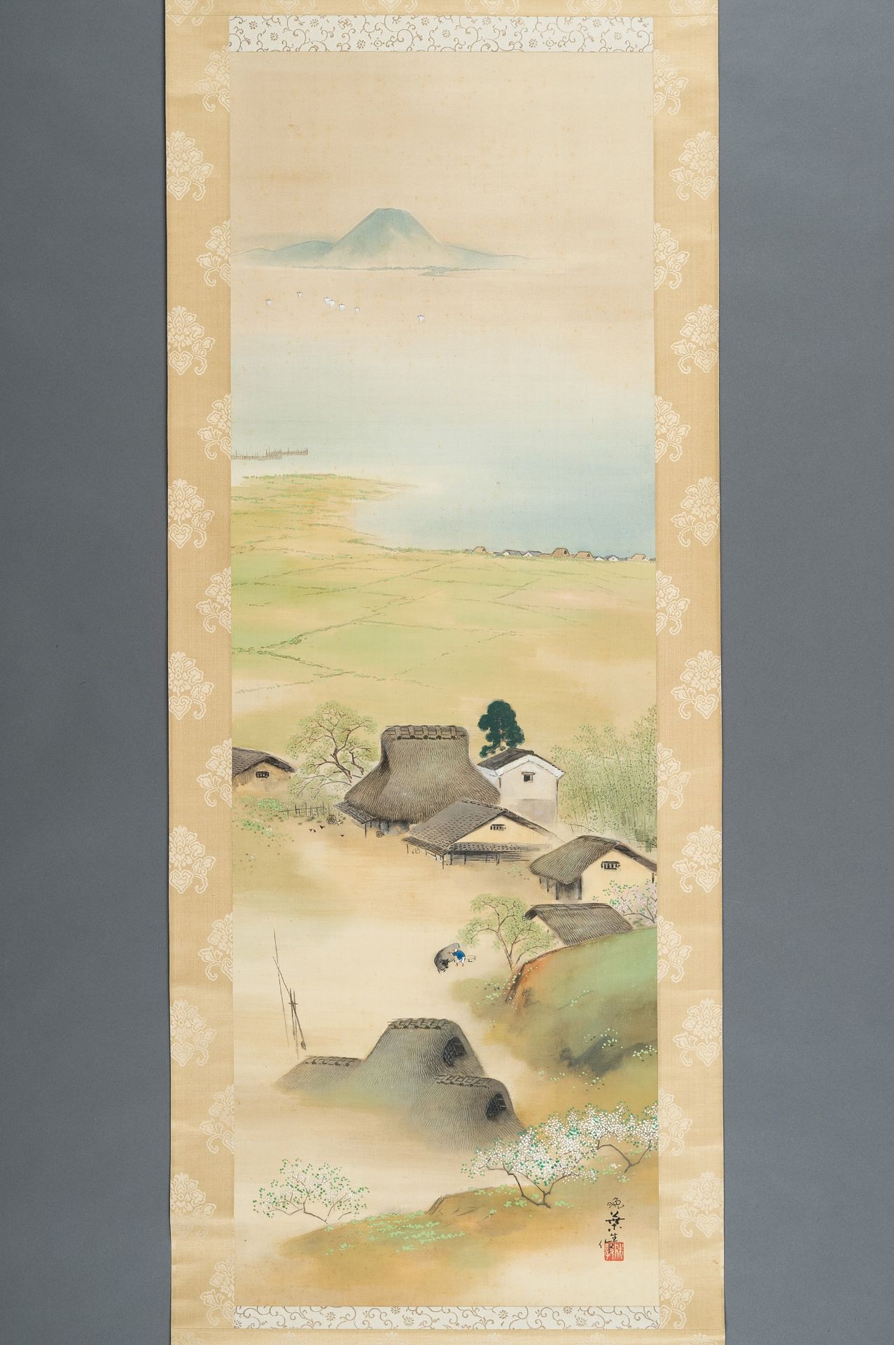 A SCROLL PAINTING DEPICTING A FARMER'S VILLAGE AND MOUNT FUJI - Image 7 of 12