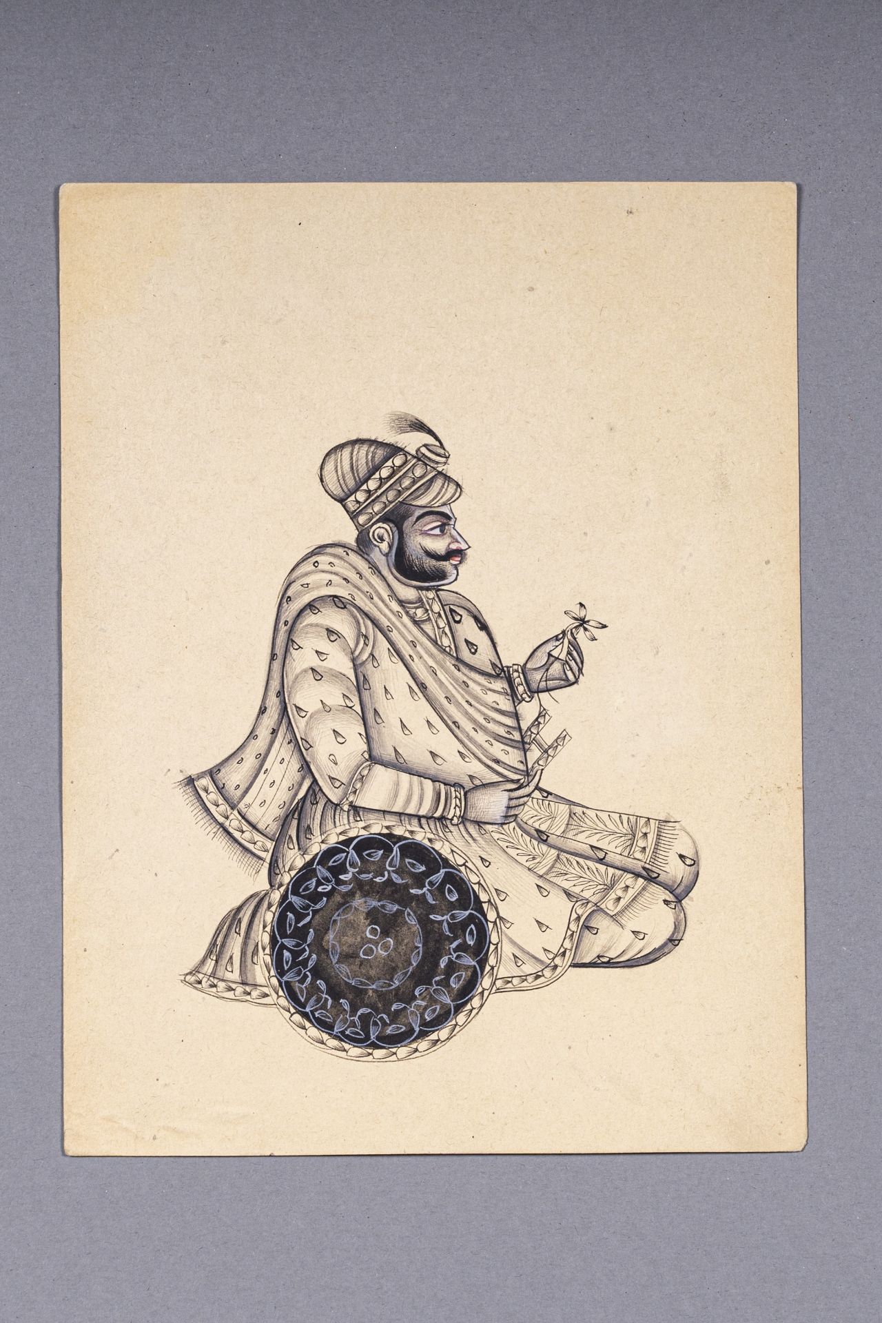 AN INDIAN MINIATURE PAINTING OF A RAJPUT NOBLEMAN - Image 3 of 4