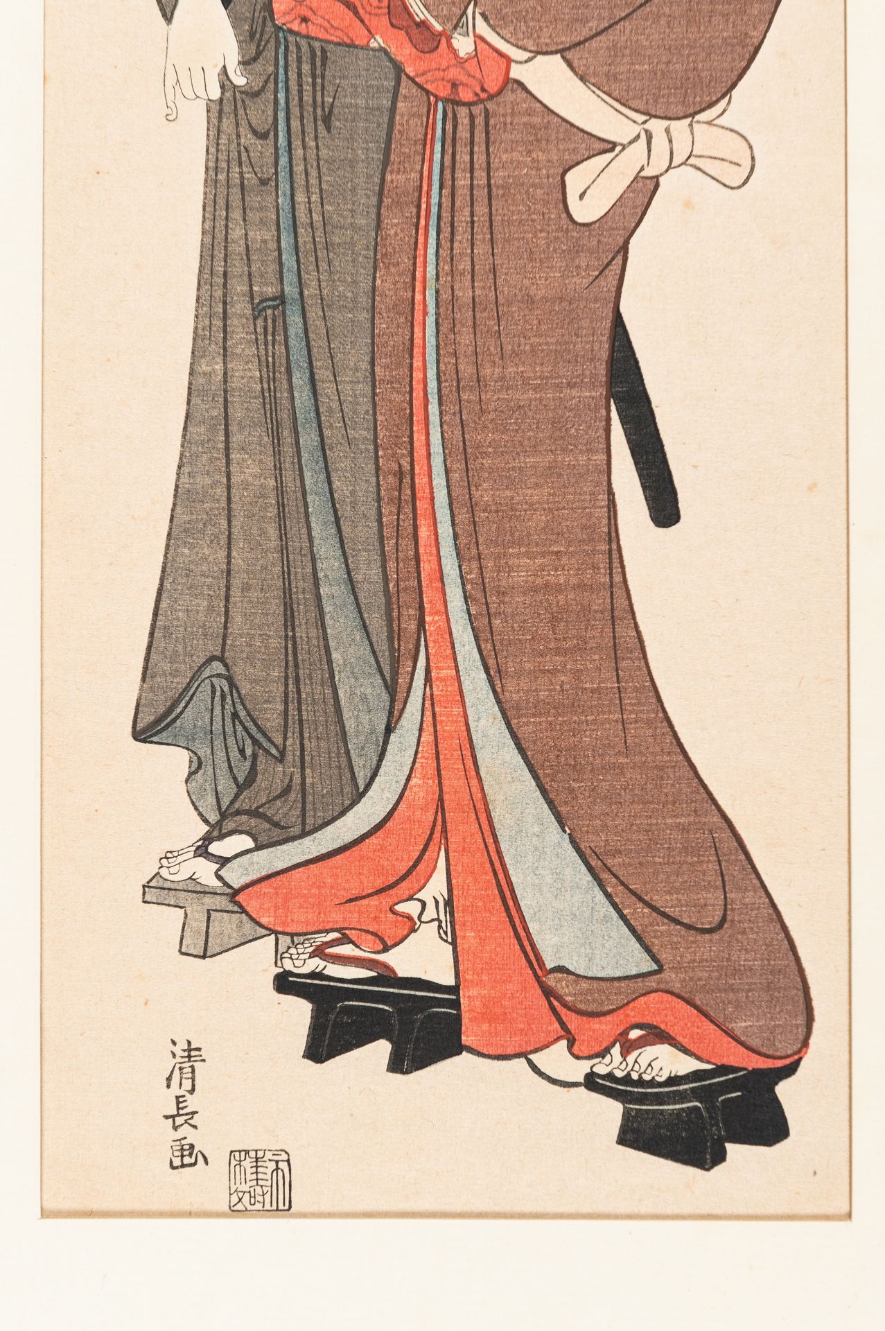 AFTER TORII KIYONAGA: TWO COLOR WOODBLOCK PRINT OF BEAUTIES - Image 9 of 12