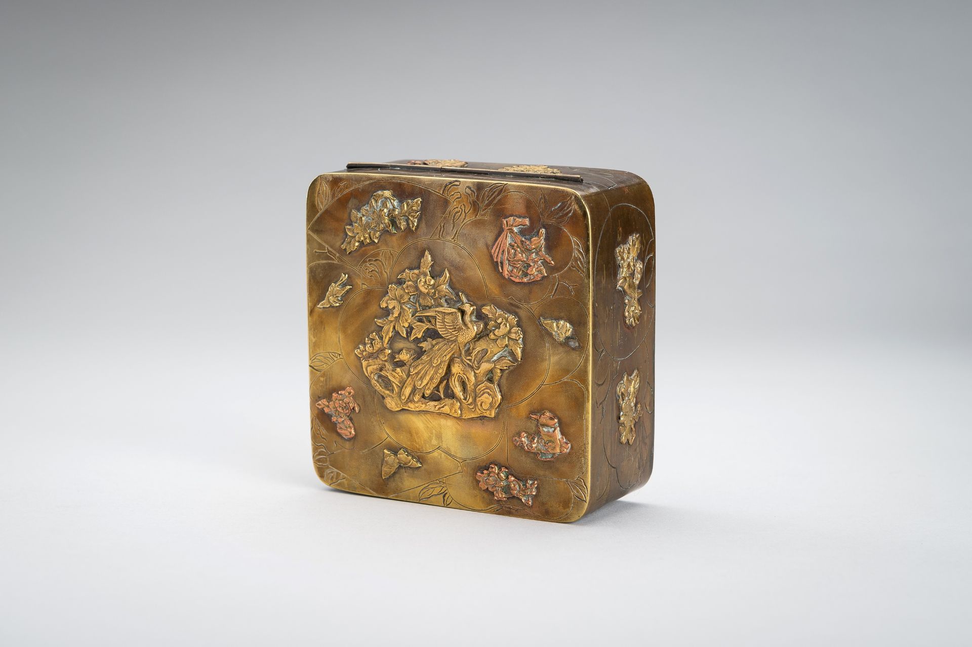 A LOT WITH FOUR METAL BOXES, MEIJI - Image 9 of 16