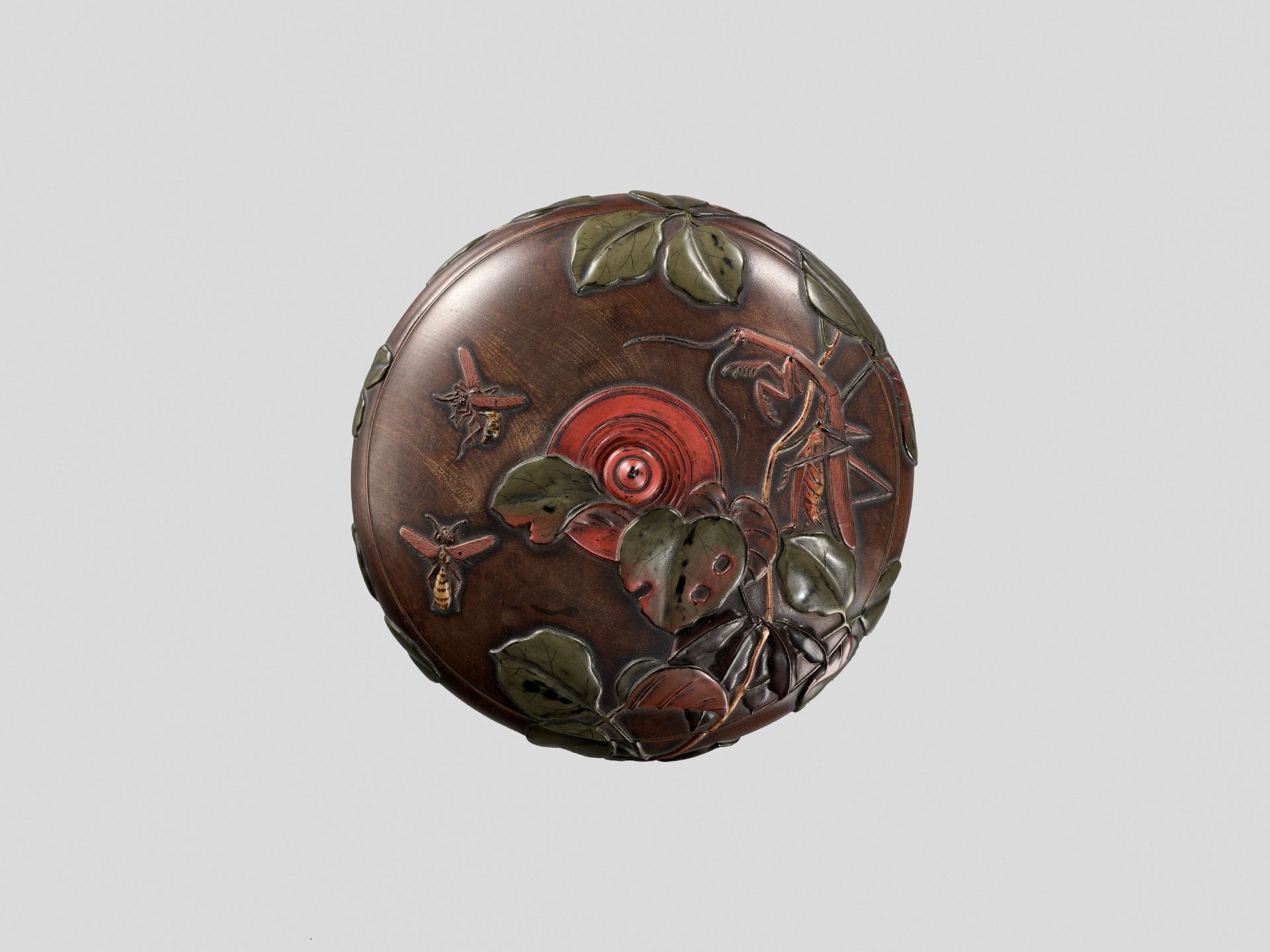 IKKOKUSAI: A SUPERB TAKAMORIE LACQUERED CIRCULAR WOOD BOX AND COVER WITH INSECTS AND LEAVES - Image 2 of 12