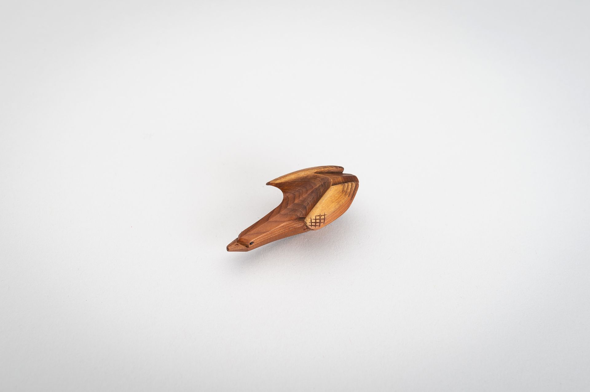 SUKETOMO: A HIDA SCHOOL ITTOBORI WOOD NETSUKE OF A BIRD - Image 2 of 11