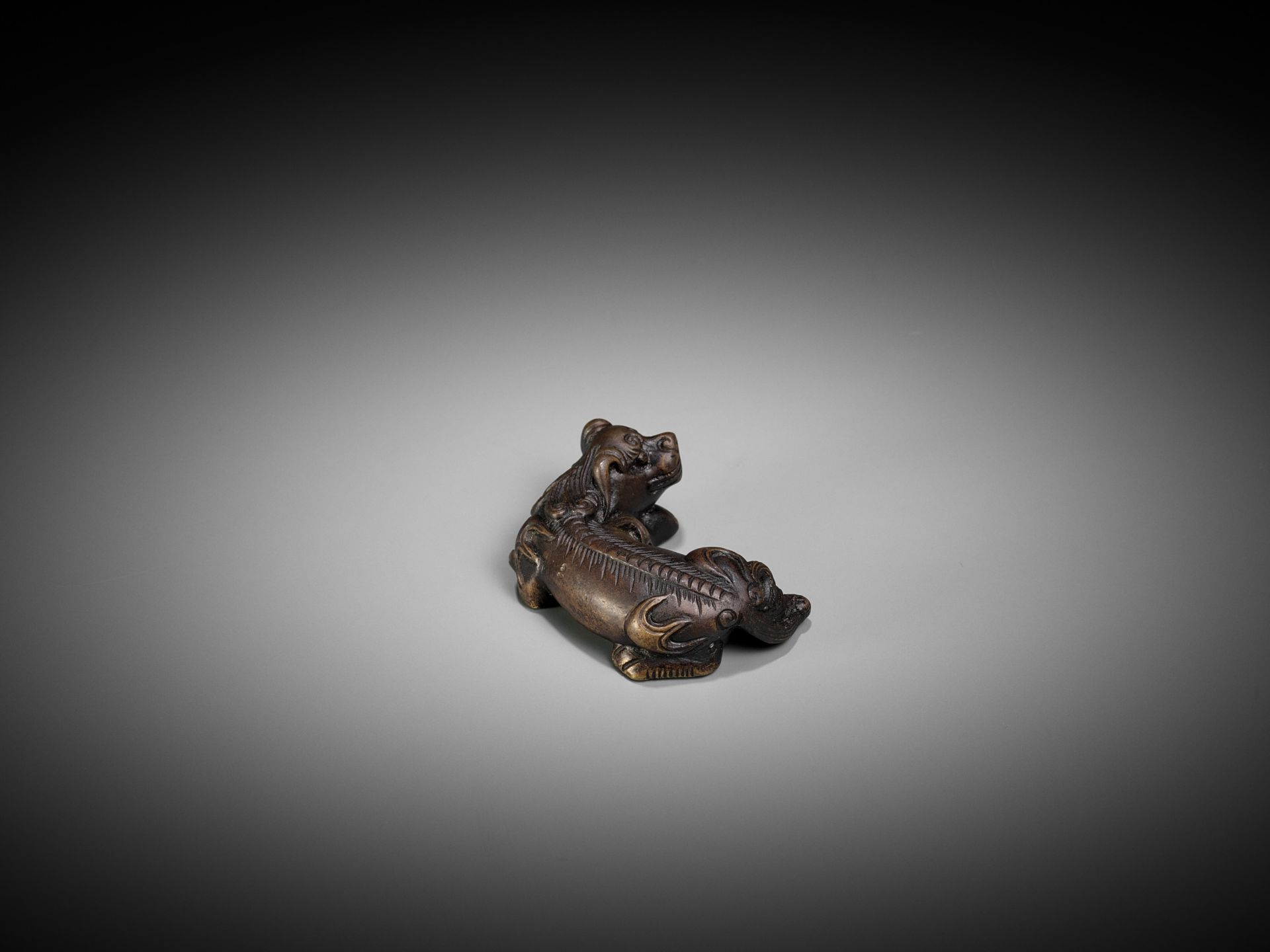 A BRONZE 'BUDDHIST LION' WEIGHT, MING DYNASTY - Image 5 of 8