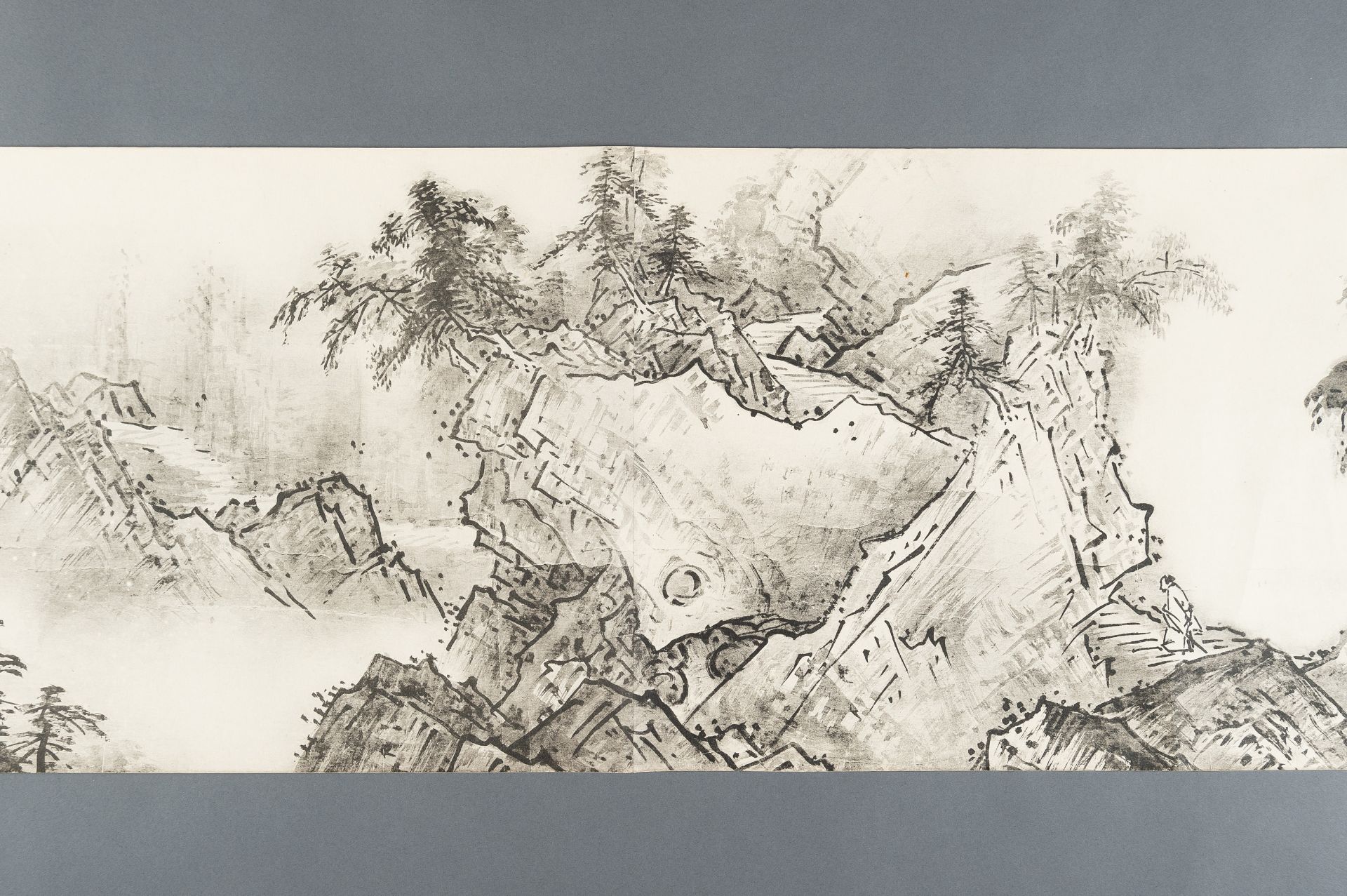 AFTER SESSHU TOYO: A VERY LONG PRINTED HANDSCROLL OF A LANDSCAPE - Bild 28 aus 41