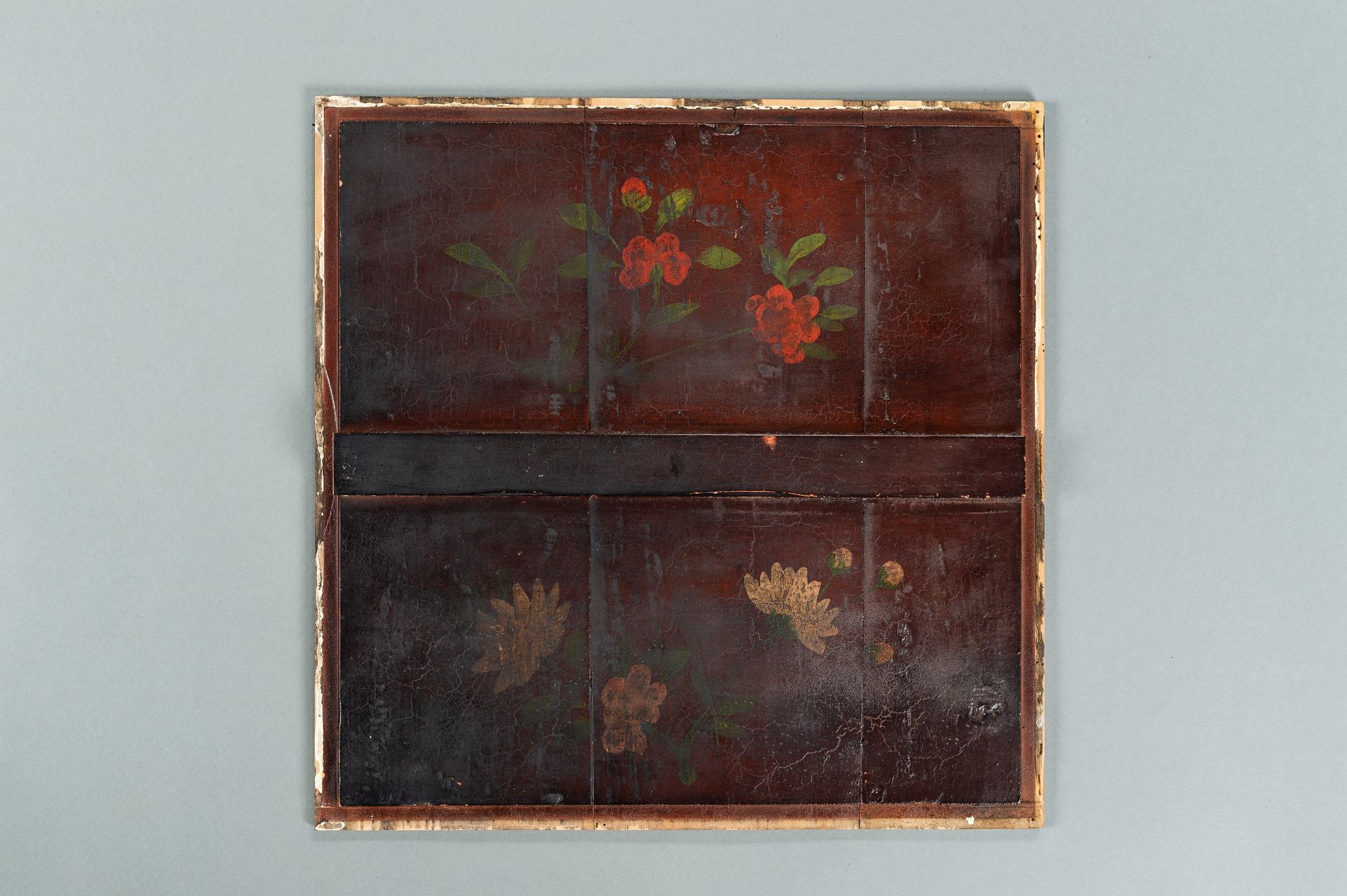 A PAIR OF LACQUERED WOOD PLAQUES - Image 6 of 13
